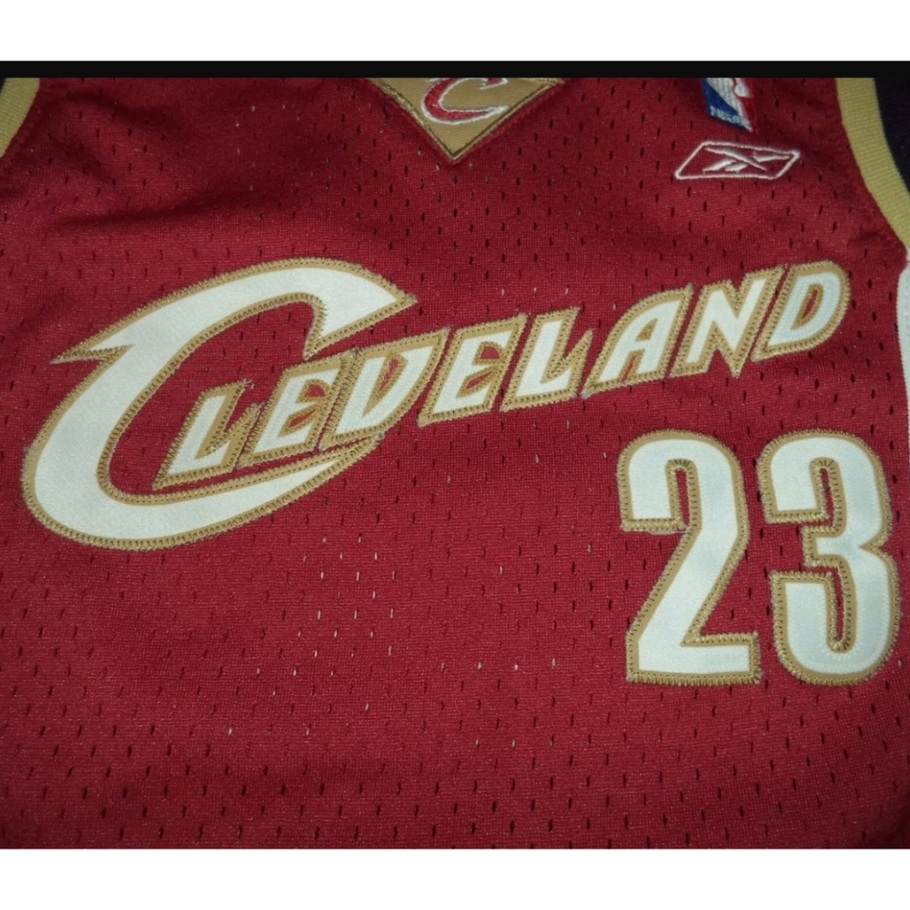 REEBOK LEBRON JAMES CLEVELAND CAVS #23 NBA SEWN JERSEY YOUTH LARGE - Picture 3 of 5